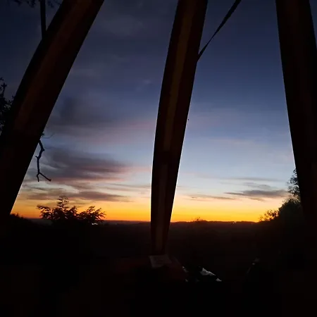 ラグジュアリーテント Le Mobil'dome A Marie Cambounès