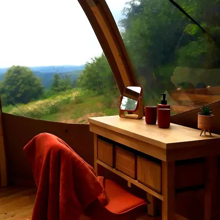 Le Mobil'dome A Marie Cambounès