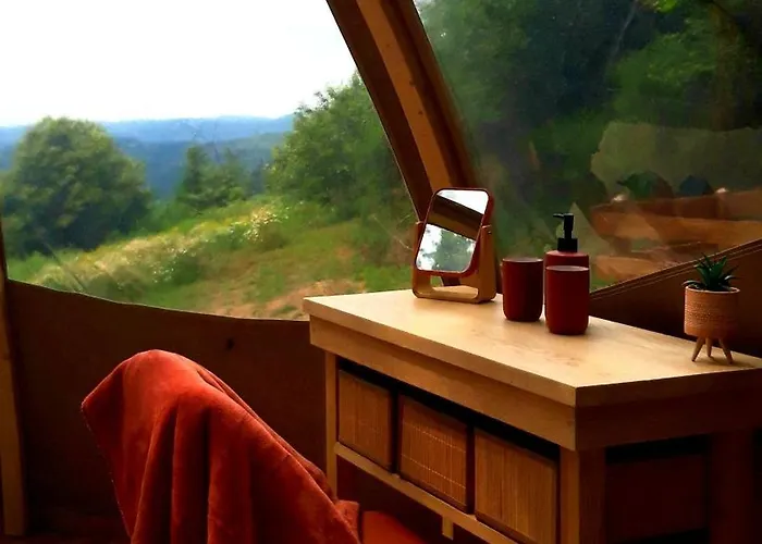 Le Mobil'dome A Marie Cambounes